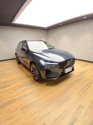 VOLVO XC60 2.0 T8 PHEV ULTRA DARK AWD GEARTRONIC